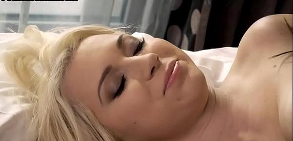  Cute lesbian pussylicking and dildo fucking her girlfriend